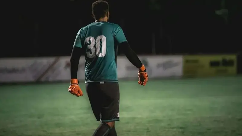 Son dos amigos, se juntaban para jugar al fútbol, no tenían arqueros y desarrollaron una app para terminar con ese problema